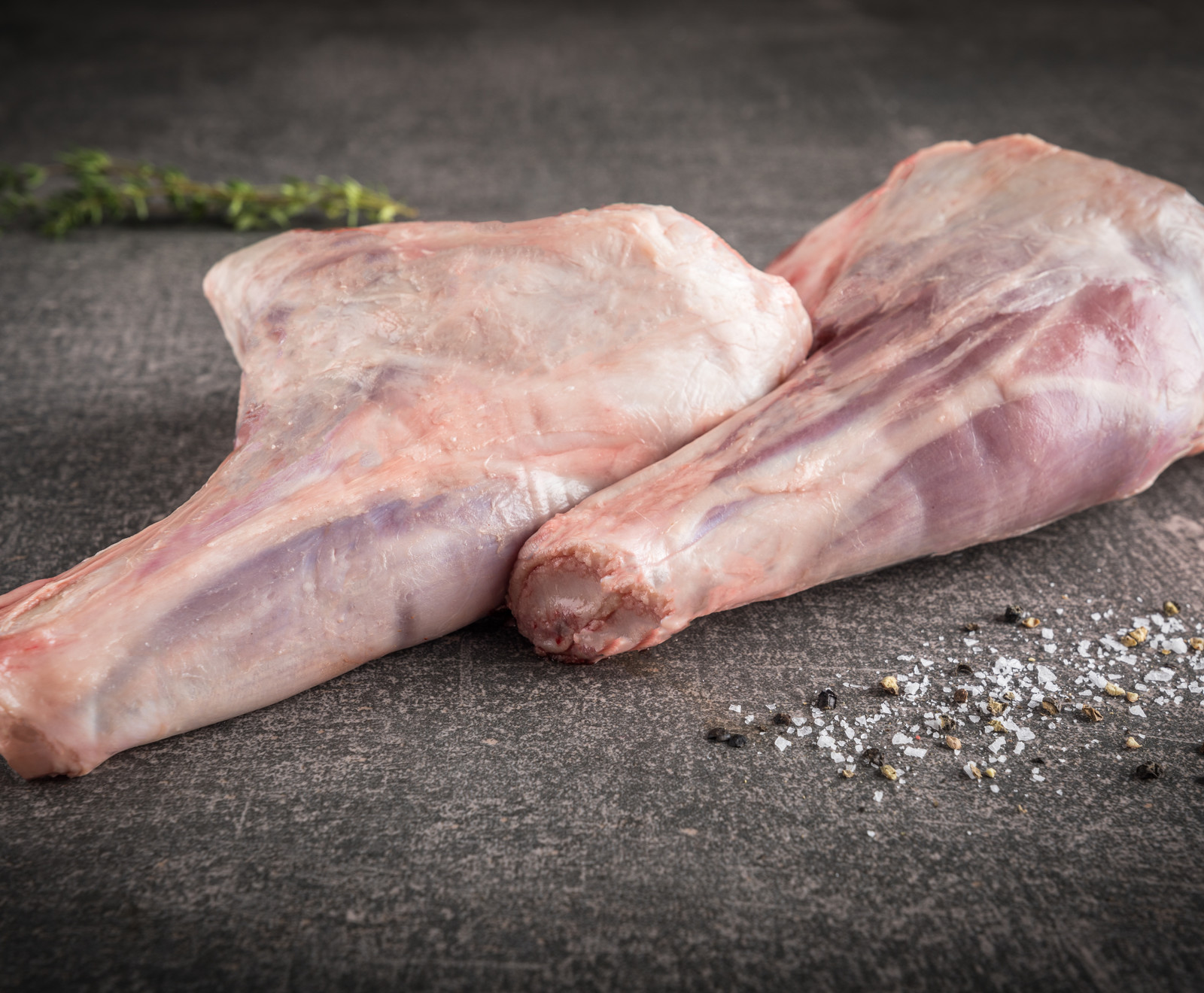 DonCarne_Irische-Salzwiesenlamm-Hinterhaxen-***-Lammhaxen-2-Stuck-je-500g-(2499eurokg)