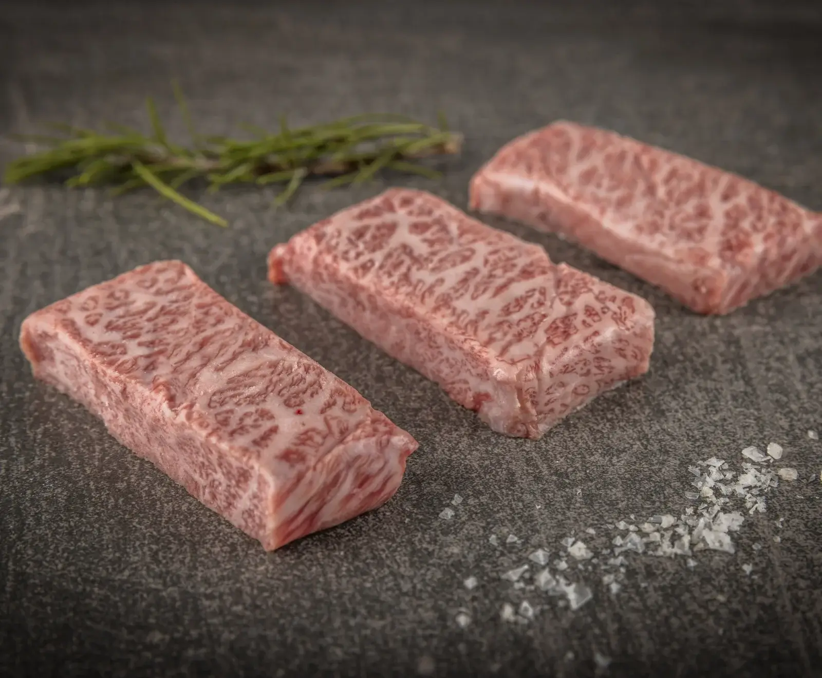 Japanisches Wagyu Niku Tori