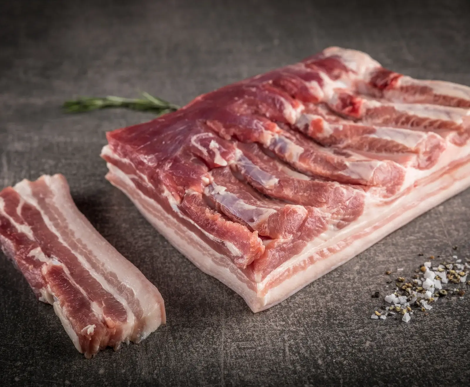 Niederrheinischer Duroc Schweinebauch